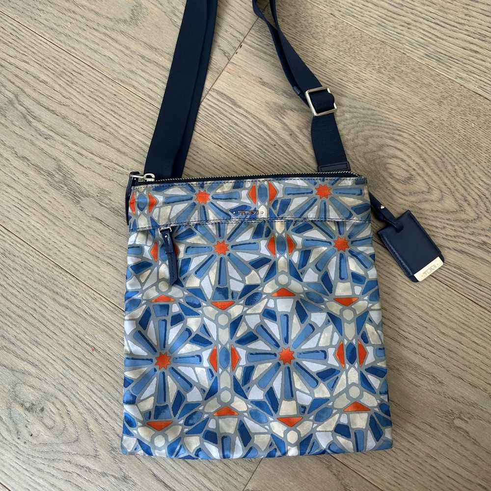 TUMI Crossbody Bag Voyageur Blue 9.5x10” Nylon Travel Tech Unisex